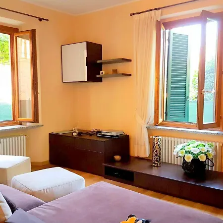 Modern In Near The Lake *