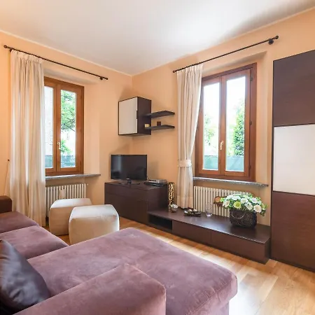 Modern In Near The Lake Meina